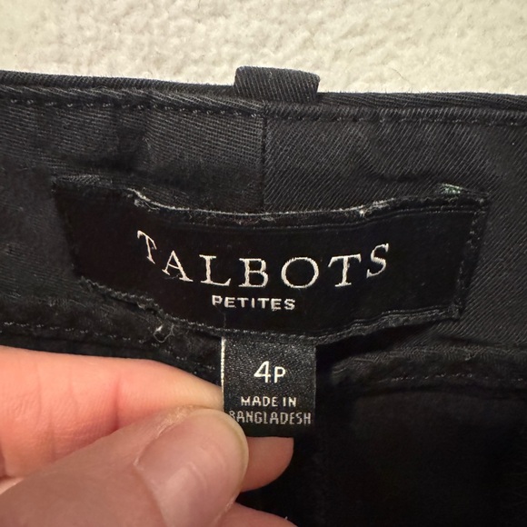 Talbots Classic Black Petite Shorts - Picture 3 of 6